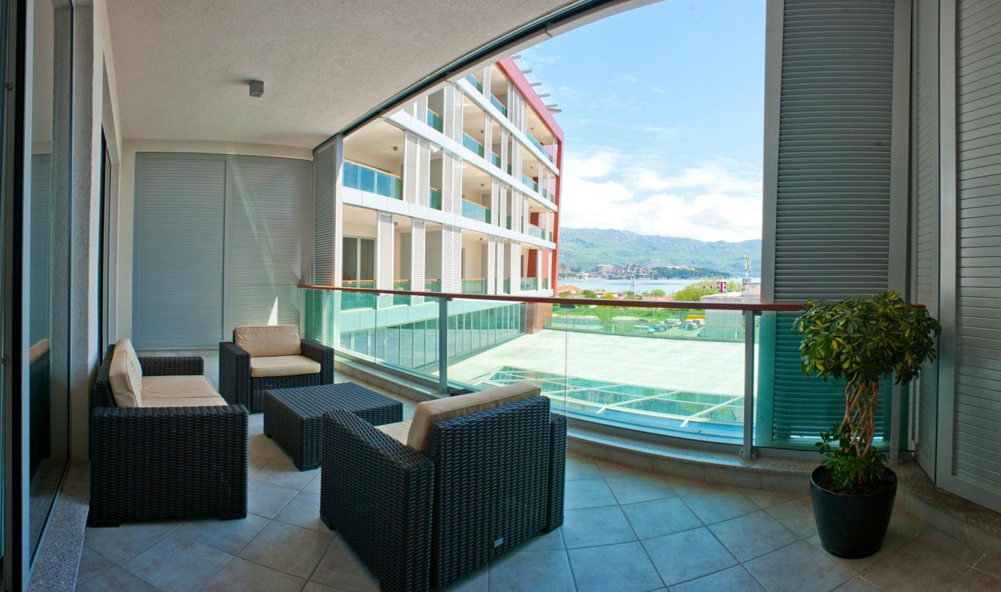 Luxury Fontana Apartments Будва Экстерьер фото