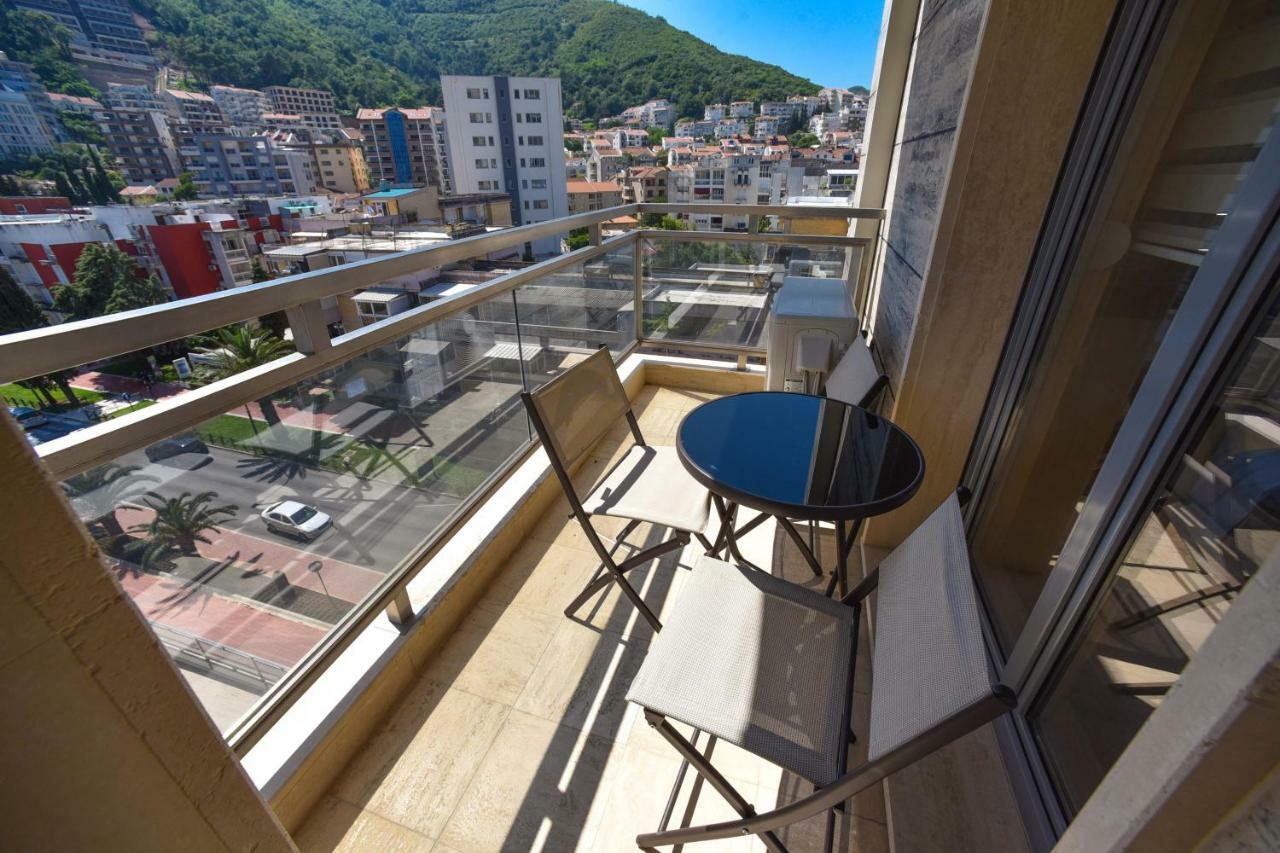Luxury Fontana Apartments Будва Экстерьер фото